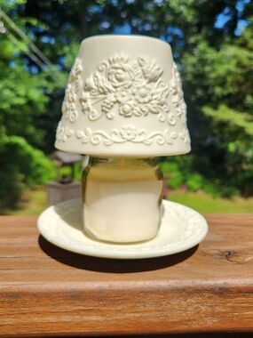 Yankee Candle Bisque Porcelain Floral Shade & Matching Underplate For Small Jar